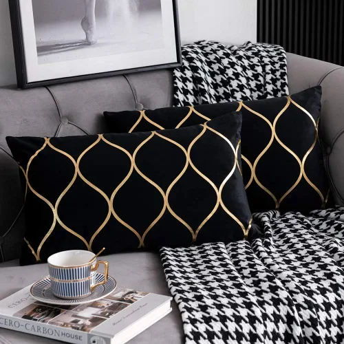 Vista 19 de DEZENE Fundas de almohada decorativas de terciopelo dorado de 22 x 22 pulgadas: paquete de 2 fundas de almohada cuadradas decorativas para Negro