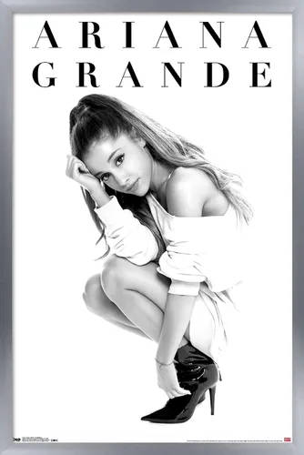 Vista 11 de Trends International Ariana Grande - Póster de pared de luna de miel, 22.4 pulgadas de largo x 14.7 pulgadas, versión enmarcada en madera de granero