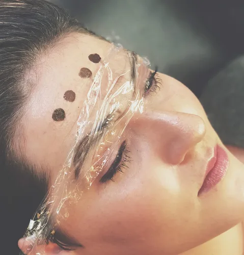 Vista 5 de MADLUVV Mapping String – Cuerda de mapeo de cejas preentintada negra para microblading y PMU – Herramienta profesional de mapeo de cuerdas de grado