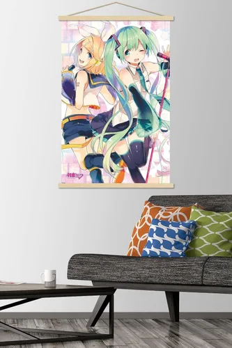 Vista 2 de Trends International Hatsune Miku - Póster de pared dúo, 22.37 x 34.00 pulgadas, paquete de impresión premium y colgador de madera de haya