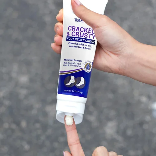 Vista 5 de TriDerma Cracked & Crusty™ Crema para pies saludables hidrata, suaviza y cura los pies secos, talones agrietados y codos secos con ácido salicílico