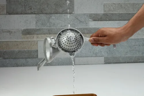 Vista 4 de Exprimidor de mano Exprimidor manual de aluminio Agarre ergonómico para la extracción eficiente de jugo de cítricos de otras frutas Duradero