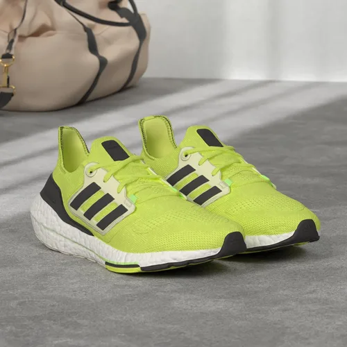 Vista 14 de adidas - Tenis de correr Ultraboost 22 para hombre