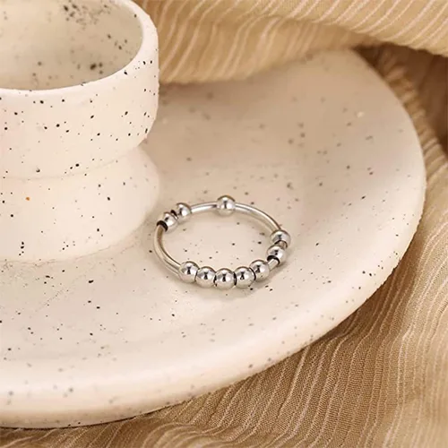 Vista 2 de CARSINEL 4 anillos antiansiedad para mujeres y hombres con cuentas giratorias, anillo de alivio del estrés, regalo para niñas