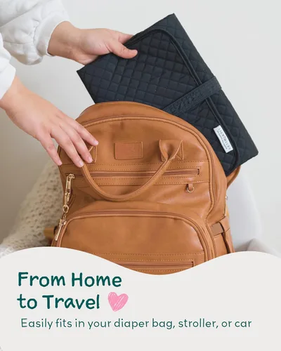 Vista 9 de Lily Miles Cambiador de pañales portátil para bebé, cambiador de pañales con pestillos magnéticos, almohadilla de viaje impermeable para bolsa