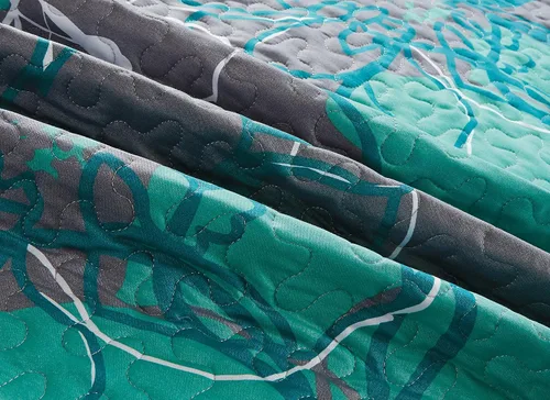 Vista 2 de Juego de edredón Home Collection con estampado de flores, tamaño grande