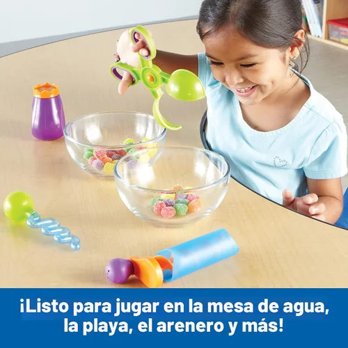 Vista 5 de Learning Resources Juego de motricidad fina de arena y agua, juguetes para ansiedad, juego de cubo de agua, herramientas de juegos esenciales
