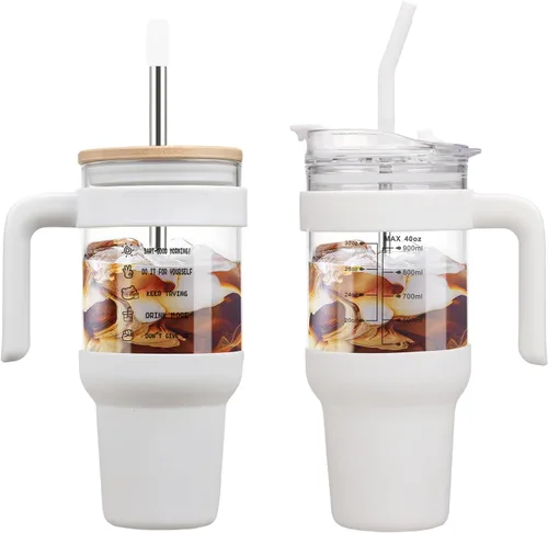 Vista 8 de Chunmo Vaso de vidrio de 40 onzas con 2 tapas, tapa de popote de bambú y tapa de popote 2 en 1, taza de café helado con asa, botella de agua de Ámbar