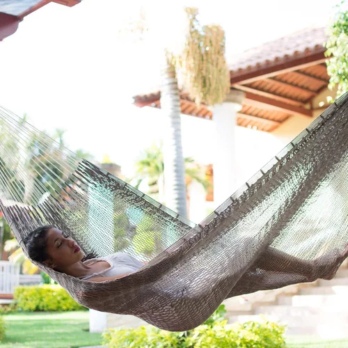 Vista 5 de NOVICA Hamaca maya de cuerda de algodón tejida a mano gris para 1 persona con accesorios para colgar, 'Ashen Beach' (individual)