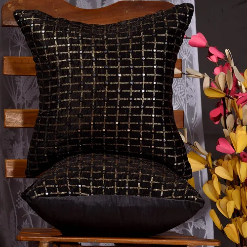 Vista 2 de Juego de 2 almohadas decorativas negras de 12 x 12 pulgadas, fundas de almohada pequeñas de seda para sofá, funda de cojín bordada con lentejuelas