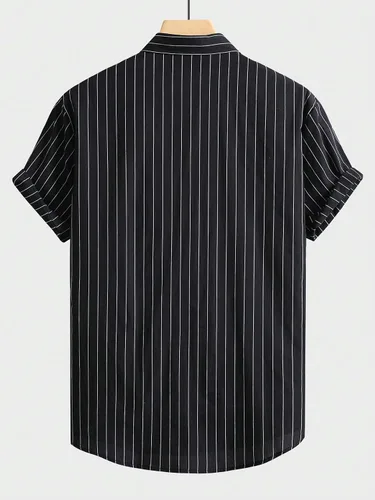 Vista 2 de OYOANGLE Camisa de manga corta con cuello y botones para hombre con estampado de rayas