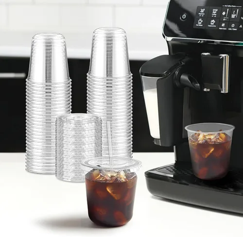 Vista 4 de Juego de 50 tazas de café de plástico transparente de 12 onzas con tapas y pajitas