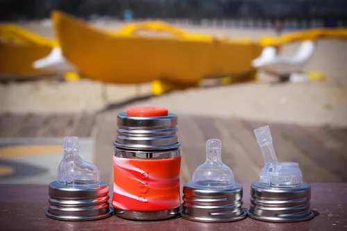 Vista 3 de Pura Discos de sellado de silicona para niños, sin plástico, herméticos para botella de almacenamiento de leche materna Musgo y menta