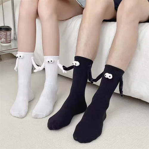 Vista 3 de Eszeifx Calcetines magnéticos de mano para adultos y niños, calcetines a juego para parejas, amigos, familia
