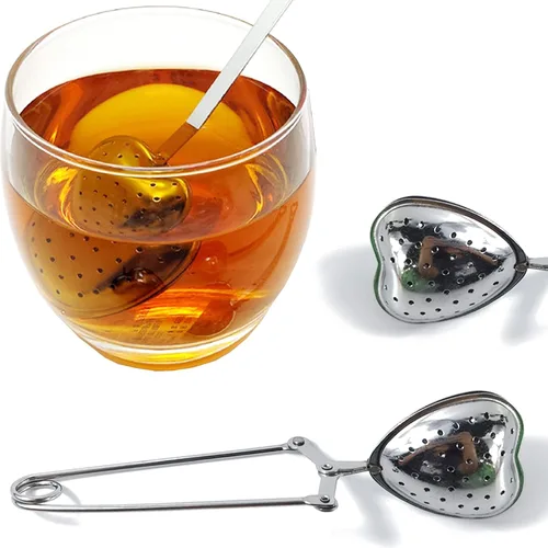 Vista 4 de ROYHOO 10 filtros de té de acero inoxidable de hojas sueltas Infusor de té Coladores Difusor de intervalo reutilizable en forma de corazón Cuchara
