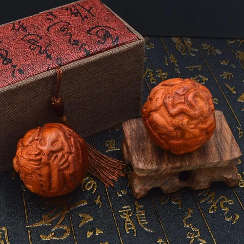 Vista 4 de Bola Baoding de 1.6 pulgadas tallada a mano Pixiu Zodiac Herramienta de ejercicio de mano de madera (zodiaco chino (madera de pera amarilla), 1.9 x