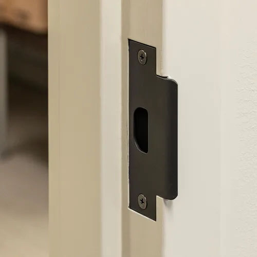 Vista 7 de Master Lock SLCHPV10B - Manija de puerta de privacidad comercial de grado 2, acabado de bronce aceitado