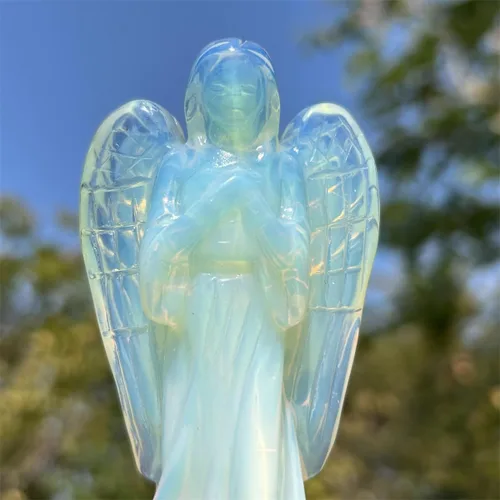 Vista 2 de Estatua de ángel de cristal tallada de 4 pulgadas con piedra lunar opalita, bolsillo de paz, guardián curativo, estatua de ángel de cristal