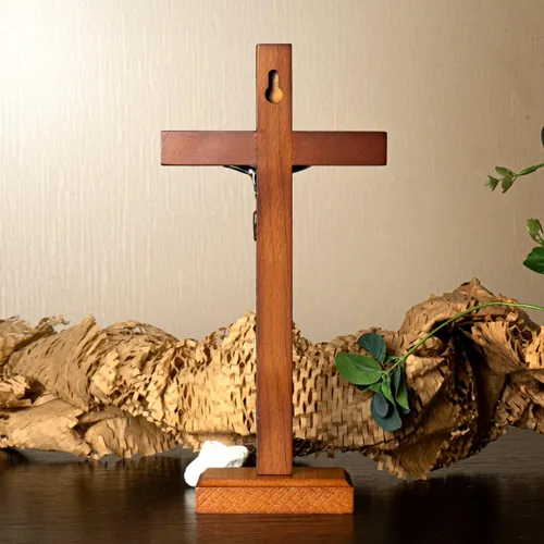 Vista 6 de KUXBET Crucifijo de Pie Cruz con Soporte Desmontable de 10.6 Pulgadas Cruz de Madera Católica de Jesucristo para Colgar en la Pared para Decoración