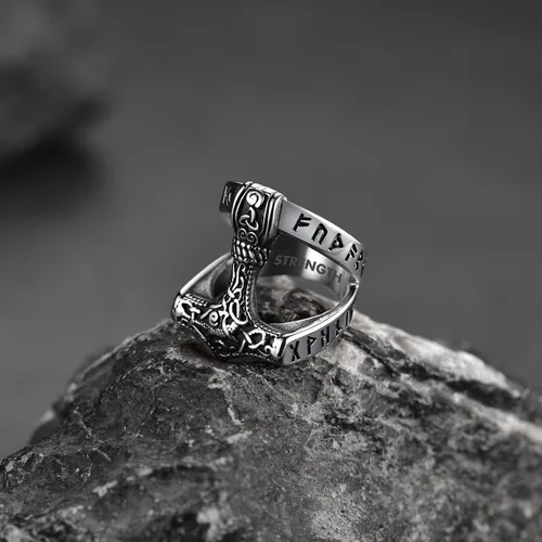 Vista 9 de FaithHeart Norse Viking Jewelry - Anillo de acero inoxidable de guerrero para hombre con diseño vikingo de cabeza de lobomartillo de Thor