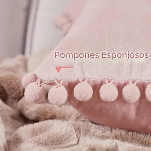 Vista 3 de Top Finel juego de 2 fundas decorativas con pompones para almohada euro, de terciopelo suave, lisas, para sofá, dormitorio o automóvil, 26 x 26 Rosa