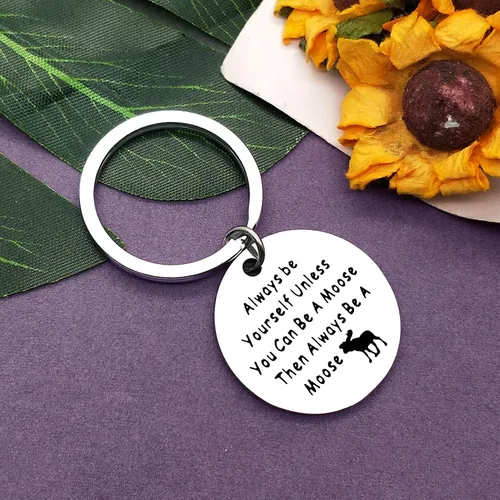 Vista 4 de Divertida joyería inspiradora para los amantes de los alces, llavero de motivo, regalo de joyería de alce, regalo para mejor amigo, graduación