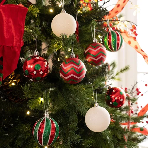 Vista 2 de Valery Madelyn - Adornos navideños para árbol de Navidad, 35 adornos pequeños inastillables de bola de Navidad en rojo, verde y blanco, 2 pulgadas