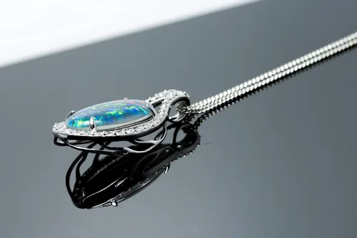 Vista 5 de Collar de ópalo de fuego australiano, 0.709 x 0.512 in, collar de ópalo de trillizos australianos genuinos, chapado en oro blanco en plata de ley