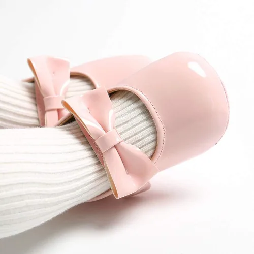 Vista 5 de OAISNIT Zapatos planos para bebé niña Mary Jane, zapatos de cuna con diadema