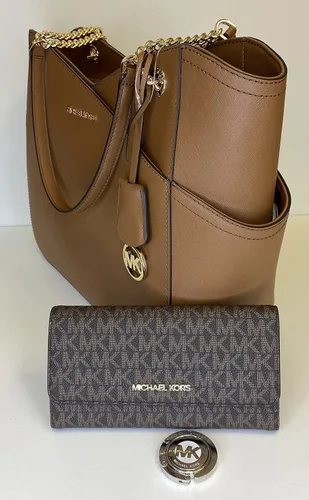 Vista 4 de Michael Kors Jet Set - bolsa de hombro para viaje con cadena grande, cartera triple Michael Kors Jet Set.