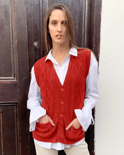 Vista 4 de TINKUY PERU - Chaleco de lana de alpaca con cuello en V y rombos para mujer, tallas S-4XL