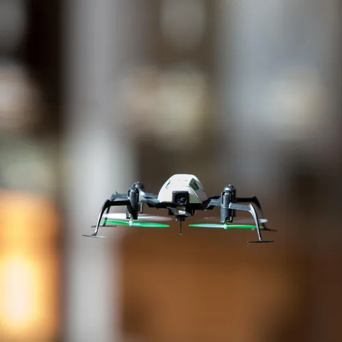 Vista 2 de Glimpse FPV Bind-N-Fly Drone con cámara