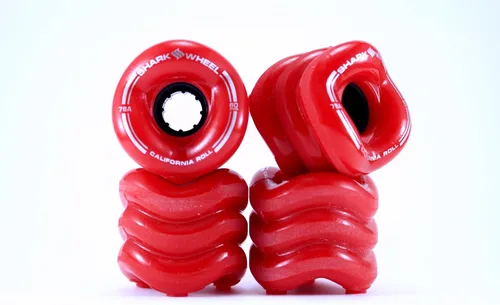 Vista 5 de Shark Wheel 22.5" Polyboard Skateboard – Slim & Flexible Cruiser with 60 mm Shark Wheels for a Smooth Ride Black Tide