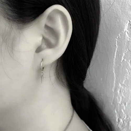 Vista 6 de Aretes colgantes de plata de ley 925 con pequeños aretes redondos