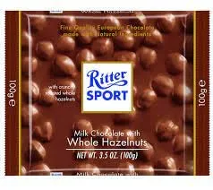 Vista 2 de Ritter Sport, Chocolate con leche con avellanas enteras, barras de 3.5 onzas, paquete de 10