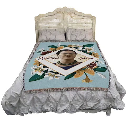Vista 2 de Pure Country Weavers Frida Kahlo - Manta de mujer hermosa – Tapiz de regalo tejido de algodón – Fabricado en los Estados Unidos (72 x 54 pulgadas)