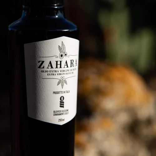 Vista 6 de Aceite de oliva virgen extra Zahara de Italia siciliano puro AOVE de primera calidad, rico en polifenoles, cosecha temprana, prensado en frío