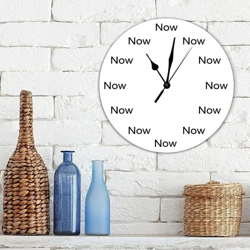 Vista 2 de Reloj de pared digital Who Cares Jumbled Numbers Reloj de PVC de 10 x 10 pulgadas, silencioso sin tictac, decorativo para el hogar, cocina, baño