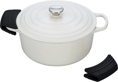 Vista 3 de Le Creuset Juego de 2 agarres de silicona, 5" x 2 1/2" cada uno, negro