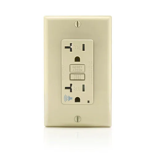 Vista 13 de Leviton SmartlockPro - Combinación GFCI de autocomprobación 15A con USB tipo A y tipo C en pared, cargador USB para teléfonos inteligentes y Blanco