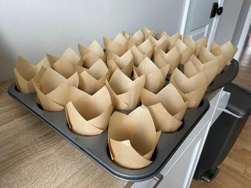 Vista 5 de 100 moldes para hornear muffins naturales, soportes de alta calidad para hornear, envoltorios de cupcakes, panadería de Navidad, para bodas