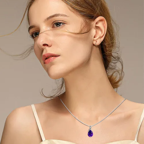 Vista 3 de Collar para mujeres y niñas. Colgante de circonita cúbica de amatista rubí. Color rojo morado claro con cadena de oro plateado. Regalo de joyería