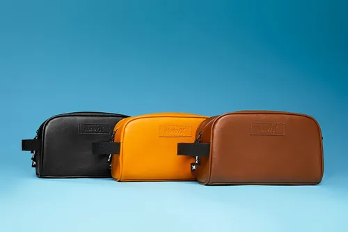 Vista 7 de Hurley Kids' One and Only Dopp Kit