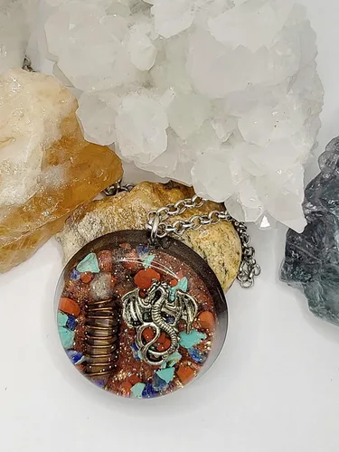 Vista 3 de Hubbering Dragon Angel Quartz Copper Wrapped Power Packed Crystal With Mixed Stones Disk Orgone Pendant - Unique Handcrafted Orgonite
