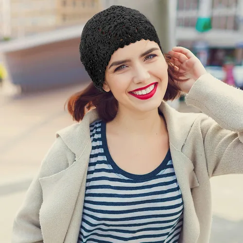 Vista 6 de 4 gorros de ganchillo holgados de punto hecho a mano para otoño, diseño floral, gorro de algodón con corte de calavera, sombreros de verano