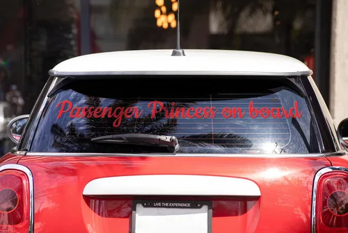 Vista 4 de Design Your Own Passenger Princess - Calcomanía de vinilo personalizada, letras iniciales, monograma, ventanilla de coche, regalo, placa