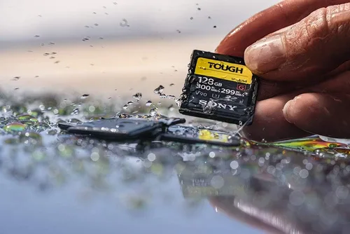 Vista 10 de Sony SF-G32T/T1 - Tarjeta de memoria flash SDHC UHS-II clase 10 U3 de alto rendimiento con velocidad de lectura rápida de hasta 300 MB/s, 32 GB