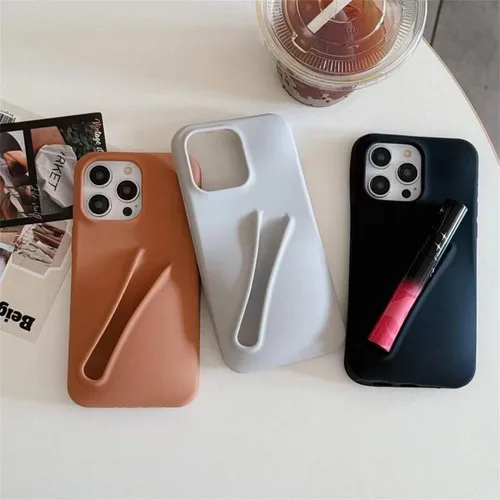 Vista 3 de Funda con soporte de brillo de labios para iPhone 8, funda de brillo de labios, esmalte de labios, elegante funda de silicona para mujeres y niñas