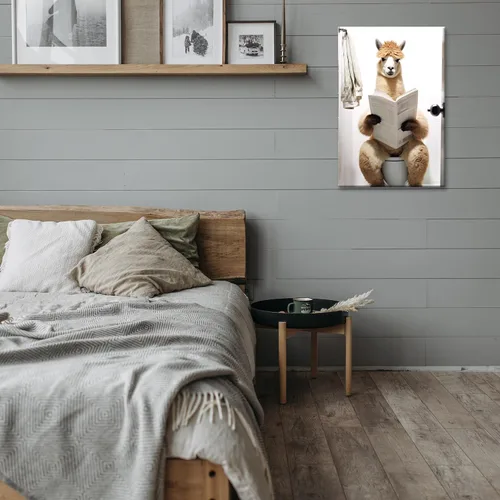 Vista 5 de GLOKAKA Lienzo decorativo para baño, diseño divertido de alpaca sentado en el inodoro, leyendo periódico, arte de pared, humor, granja, animal, arte