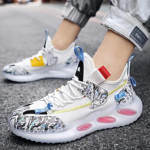 Vista 3 de GSIGUL Zapatillas de correr para hombre, diseño de graffiti, de moda, ligeras, de malla, tenis para caminar